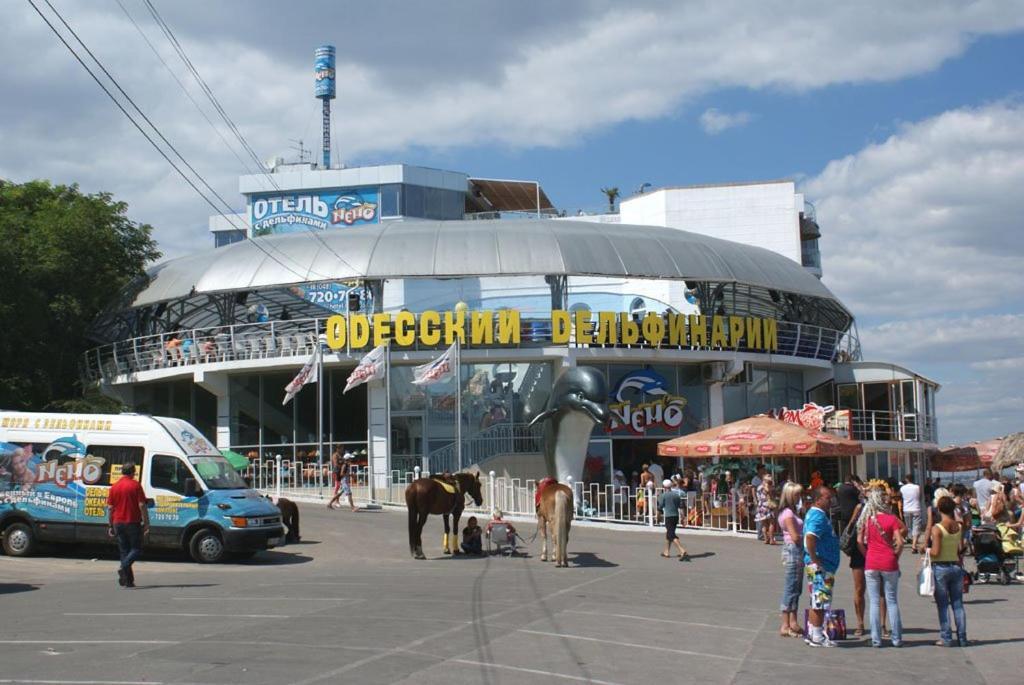 Красивая Квартира В Центре Одессы Odesa Exterior foto