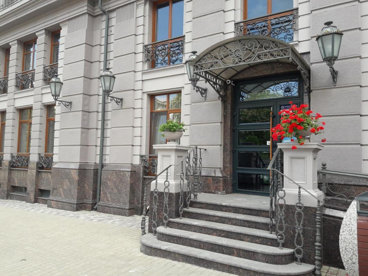 Красивая Квартира В Центре Одессы Odesa Exterior foto
